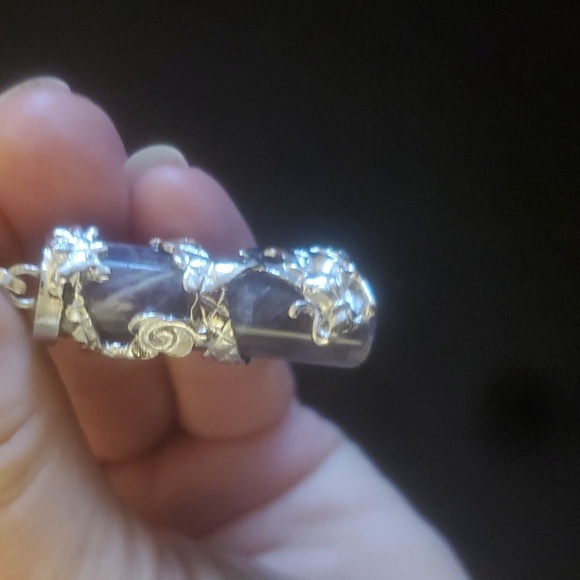 *$15 Sale* New Silver Wrapped Dragon Chevron Amethyst Column Pendant. - Picture 4 of 9